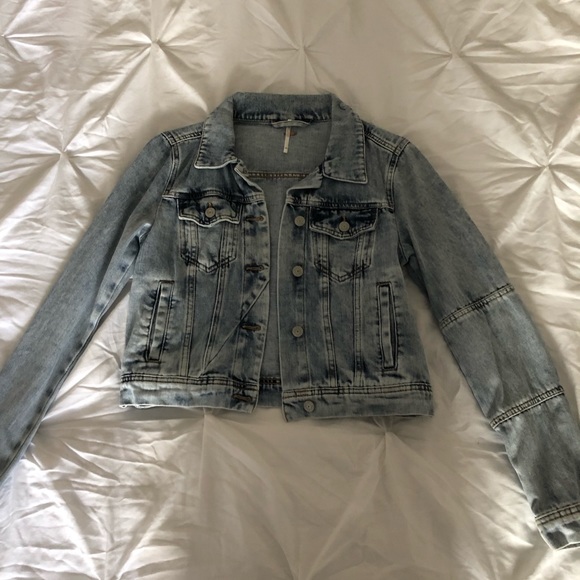 Free people denim jacket, size XS - Picture 3 of 5
